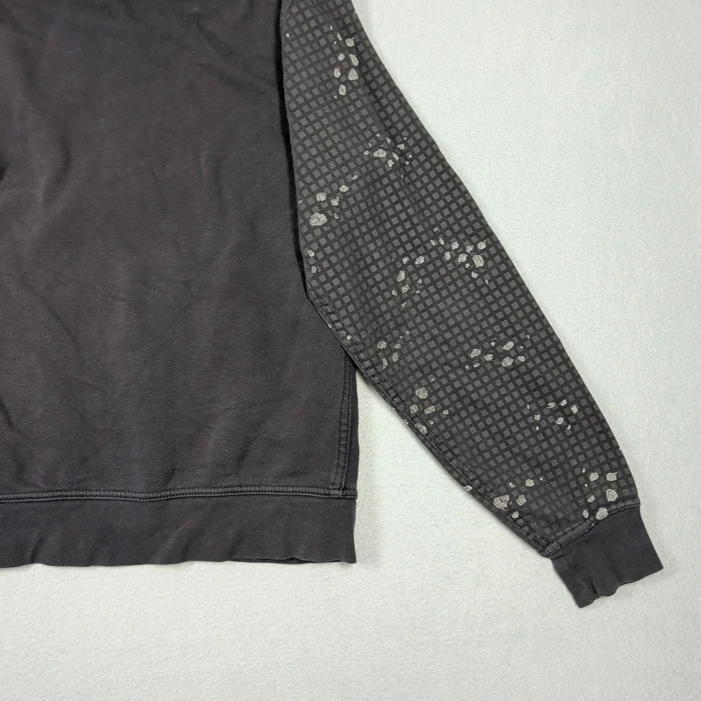 The North Face Hoodie Mens Small‎ Black Grid Logo Splatter Sleeve Pullover